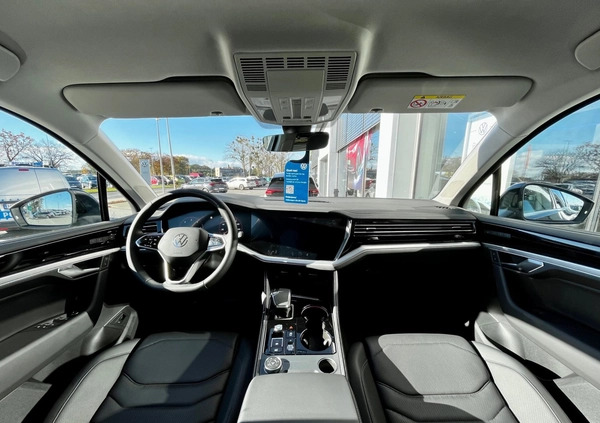 Volkswagen Touareg cena 409900 przebieg: 5274, rok produkcji 2023 z Opole małe 67